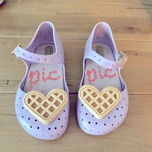 Mini Melissa girls flat